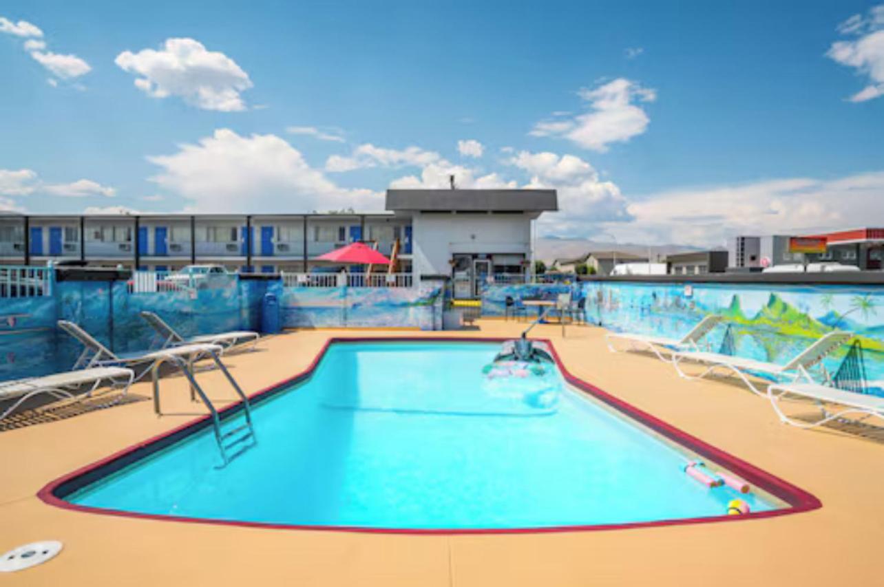 Holiday Lodge Wenatchee Exterior foto